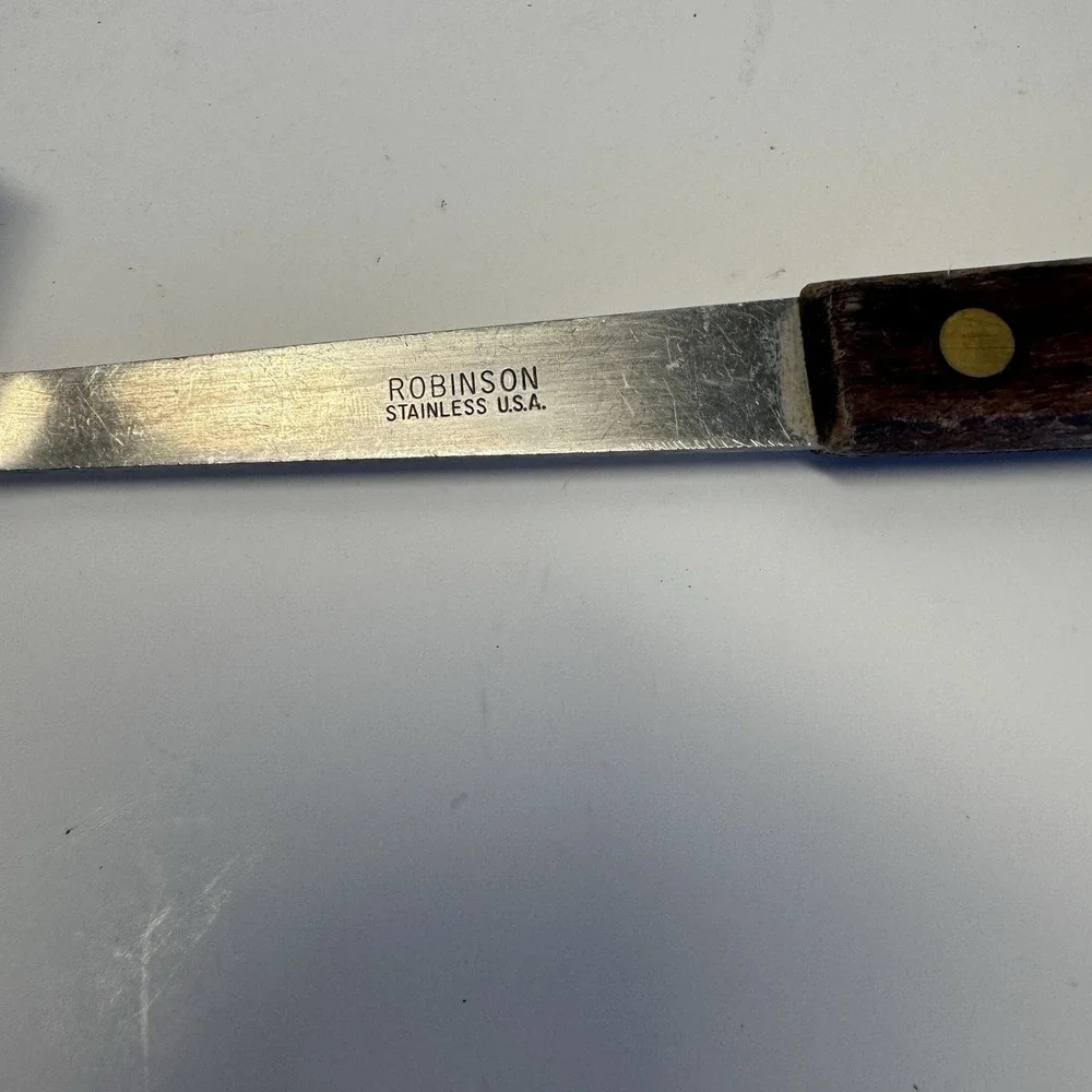 Robinson Knife Co. preowned 12